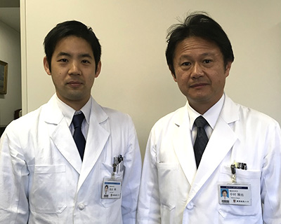 左：筆者、右：中村雅也整形外科学教室教授