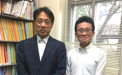 左：岡村智教（衛生学公衆衛生学教授）、右：筆者